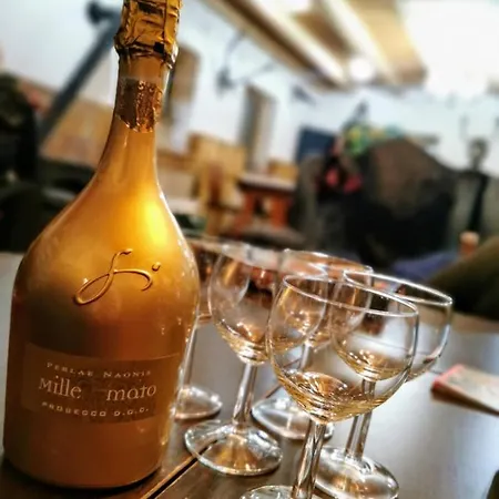 Pelikan * Лоучна-над-Десноу